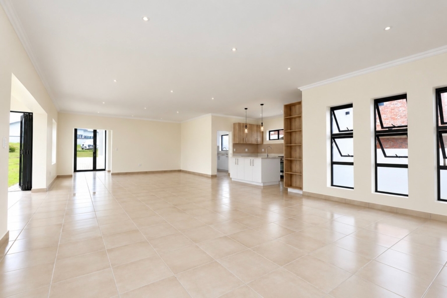 3 Bedroom Property for Sale in Le Grand Golf Estate Western Cape